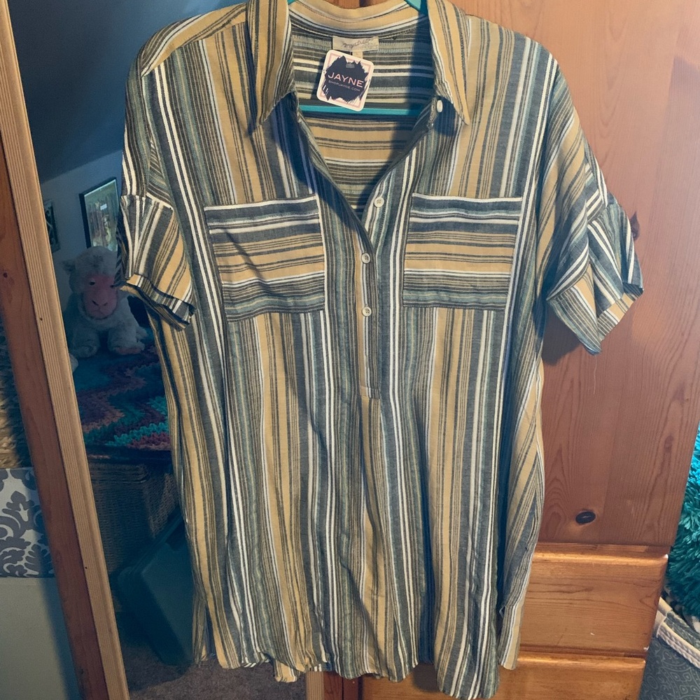 Shirt dress with colorful print